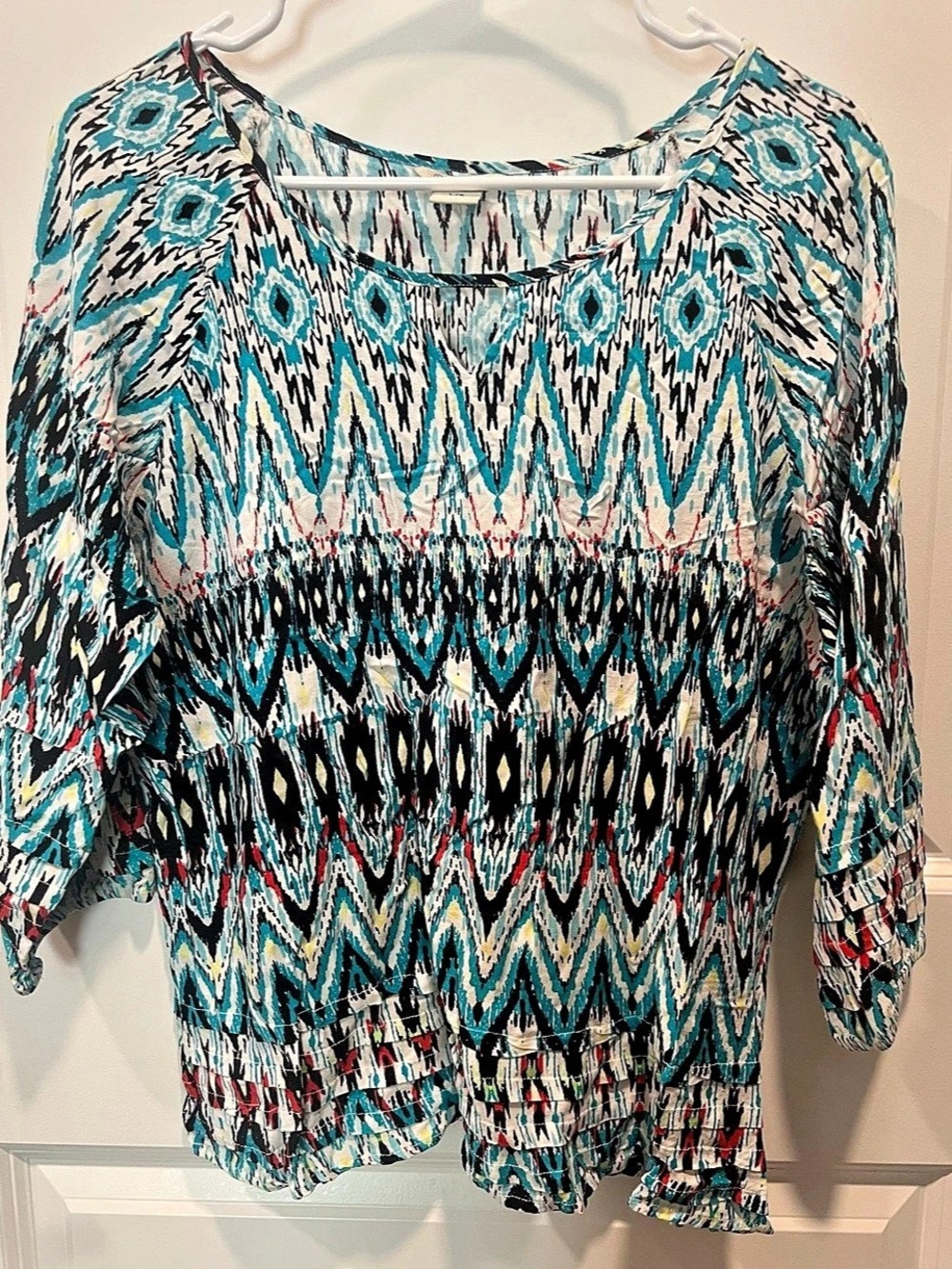 Ariat Geometric Blouse in Blue & Black Size Large